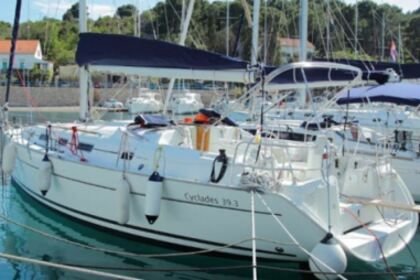 Hire Sailboat Beneteau Cyclades 39.3 Ibiza