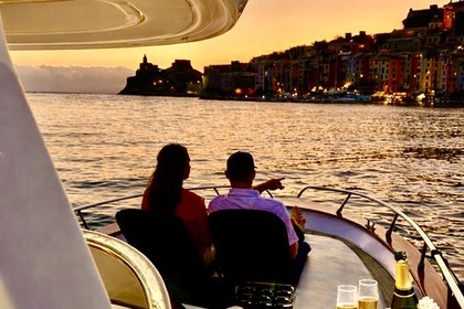 Czarter Łódź motorowa The Best Sunset In 5 terre Prowincja La Spezia