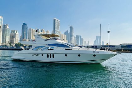 Charter Motor yacht Azimut Azimut Dubai