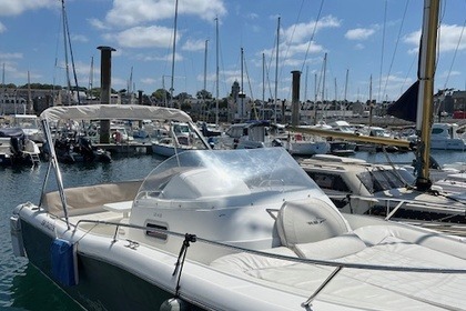 Rental Motorboat Kelt WHITE SHARK 248 Saint-Malo