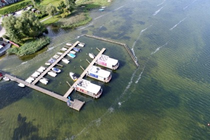 Noleggio Houseboat 1 Floating 44 Schwimmferienhaus Germania