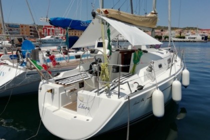 Charter Sailboat HANSE 315 Carloforte