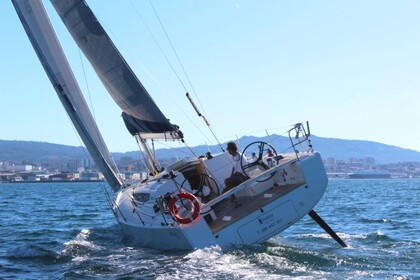 Verhuur Zeilboot Elan E4 Vigo