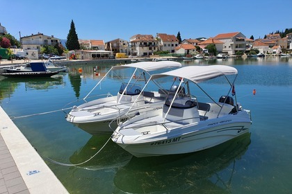 Charter Motorboat Prince 490 Blace