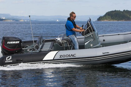 Charter Motorboat Zodiac Pro open 6,50 Calvi