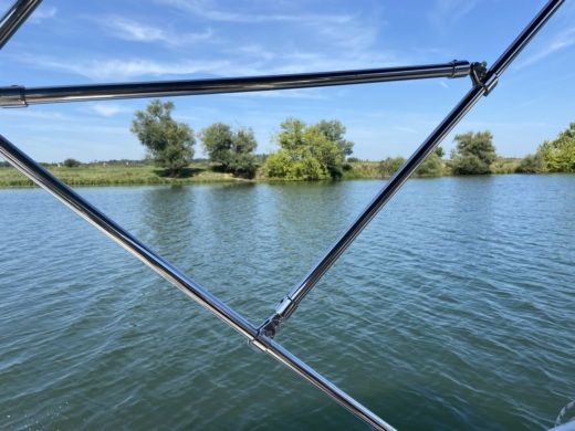 Chalon-sur-Saône Motorboat Selection boat Aston 21 alt tag text