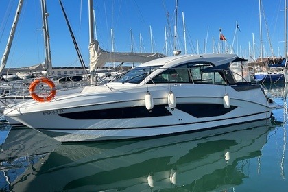 Charter Motorboat Beneteau Gran Turismo 36 S Sitges