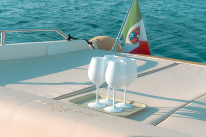 Miete Motorboot Cranchi Endurance 31 Alassio