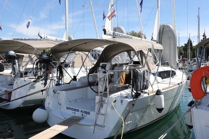 Verhuur Zeilboot JEANNEAU SUN ODYSSEY 319 Pula