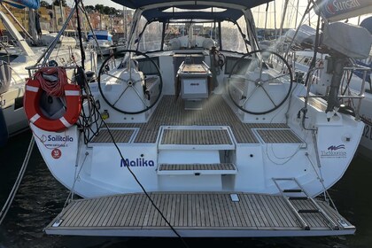 Charter Sailboat Beneteau Oceanis 41 Cannigione