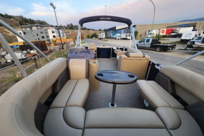 Charter Motorboat Sylvan Mirage 8520 Party Pontoon Boat Kelowna