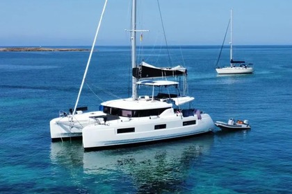 Hire Catamaran  Lagoon 46 New Horizons Palma de Mallorca
