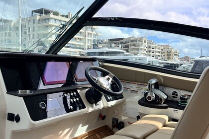 Miete Motorboot SEA RAY DA320E SUNDANCER Tivat