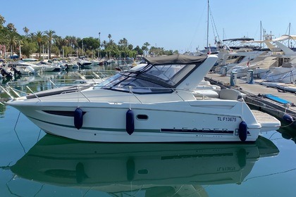 Charter Motorboat Jeanneau Leader 8 Cannes