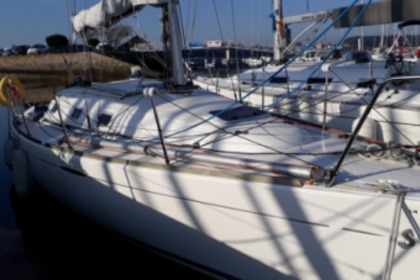 Hire Sailboat First 31.7 Larmor-Plage