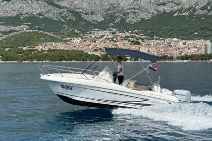 Чартер Моторная яхта Beneteau Flyer 650 Макарска
