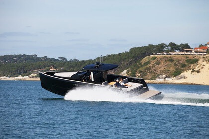 Hire Motorboat Fjord 42 Grimaud