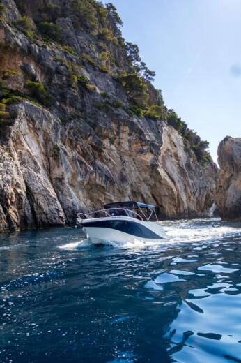 Motorboat OKI BOAT BARRACUDA SunDeck 2022 Plan du bateau