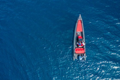 Charter Motorboat FOST OBSESSION Milos