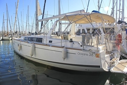 Verhuur Zeilboot Beneteau Oceanis 38.1 Cambrils