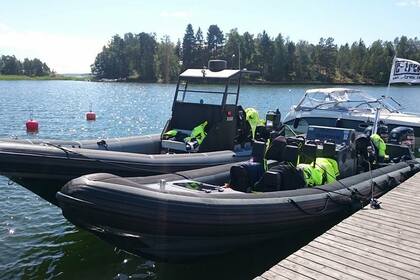 Чартер RIB (надувная моторная лодка) Boomeranger 950 Хельсинки