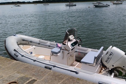 Rental RIB Valiant Vanguard 570 Dinard