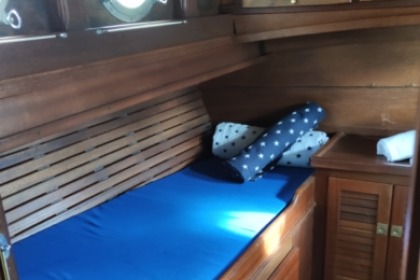 Noleggio Barca a vela Cantieri di Cecina Mastro D'Ascia Giarravino Motorsailer Anzio