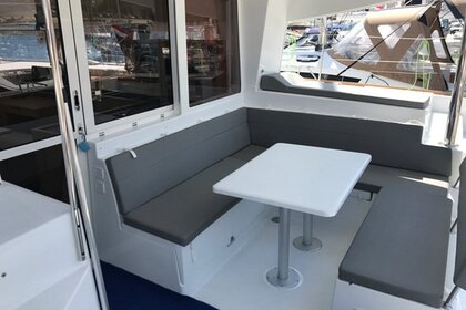 Charter Catamaran LAGOON 400 S2 Laurium