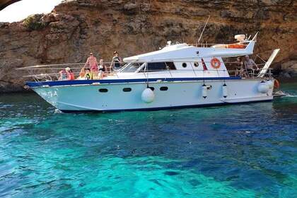 Miete Motorboot Rio Classic Malta