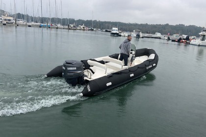 Aluguel Semi Rígido Bombard Bombard 640 SB Bénodet