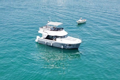 Miete Motorboot Beneteau Swift Trawler 35 Le Grau-du-Roi
