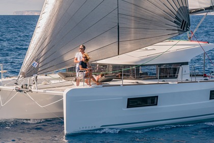 Чартер Катамаран  Lagoon 40 Каштел-Гомилиця
