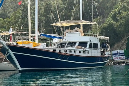 Hyra båt Guletbåt Custom Made Göcek