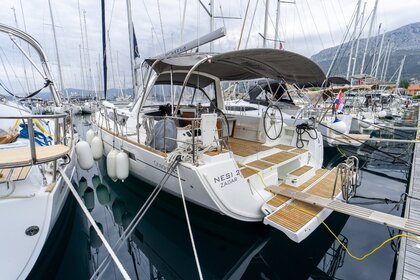 Чартер Парусная яхта Beneteau Oceanis 45 Каштел-Гомилиця