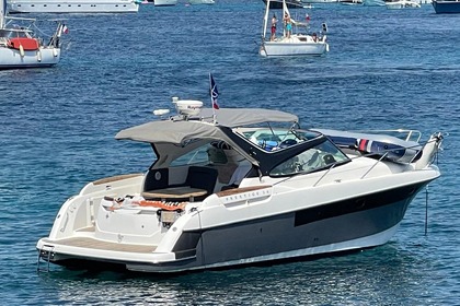 Charter Motorboat Jeanneau PRESTIGE 34 Beaulieu-sur-Mer