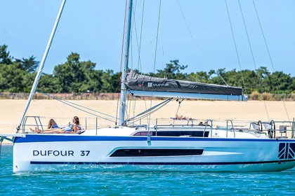 Verhuur Zeilboot 3 DUFOUR 37 KA (3D/2C) Bandol