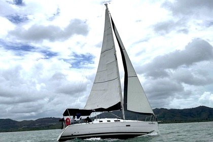 Hire Sailboat Beneteau Oceanic Clipper Phuket