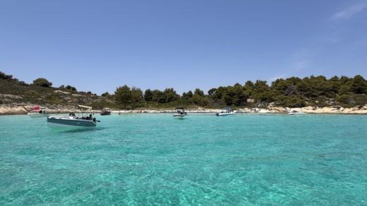 Chalcidique Motorboat Compass 7s alt tag text