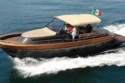 Rental Motorboat Nautica Esposito Positano 38 ( con stabilizzatore seakeeper 3 ) Naples