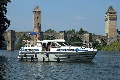 Hire Houseboat Classic Tarpon 37 Agde