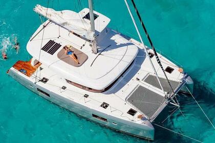Verhuur Catamaran Lagoon Lagoon 42 Mahé