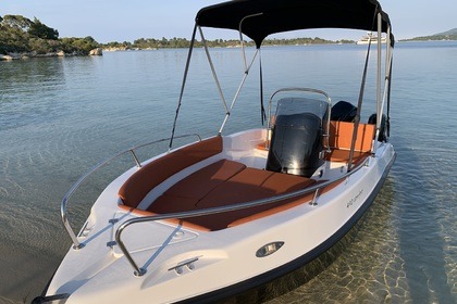 Hire Boat without licence  NIREYS COMFORT 490 Vourvourou