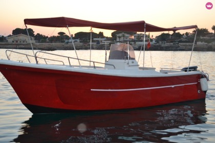 Verhuur Motorboot Liver Fisherman 25'' Syracuse