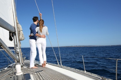 Location Voilier Benetau Yachts Oceanis 411 Sant Adrià de Besòs