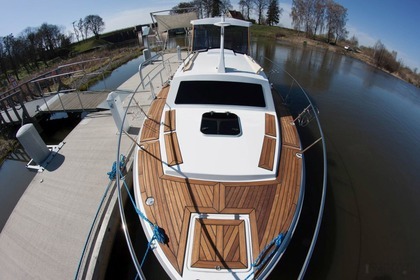 Czarter Łódź motorowa Weekend 820 Elbląg