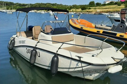 Verhuur Motorboot Quicksilver 605 Open Pula