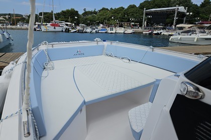 Miete Motorboot Ayros XC22 Krk