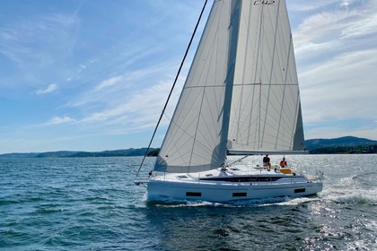 Hire Sailboat Bavaria C 42 Skiathos