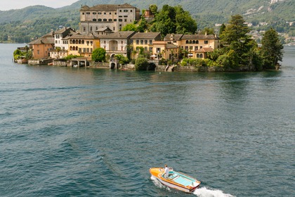 Verhuur Motorboot Riva JUNIOR Orta San Giulio