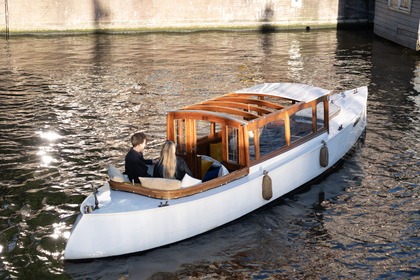 Charter Motorboat Salonboot Salonboot Amsterdam